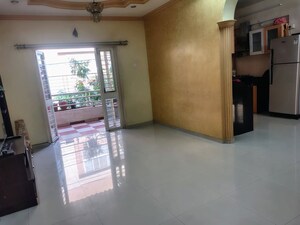 Room in 2 BHK Apartment at GK Rose County, Pimple Saudagar – for Rent
