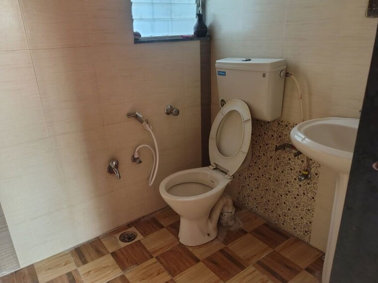 Bathroom, gk-rose-county 2 Bedroom 1000 Sq.Ft. Apartment In Pimple Saudagar Pune 10726870