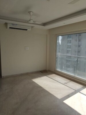 2 BHK Apartment For Rent in Raunak Viraj Bliss, Khar West