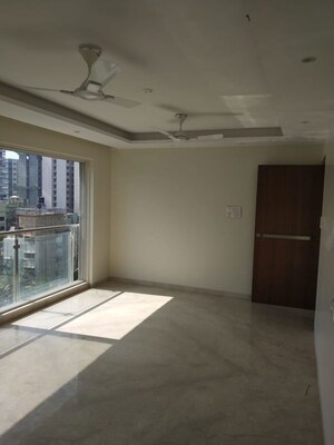 Room in 2 BHK Apartment at Raunak Viraj Bliss, Khar West – for Rent