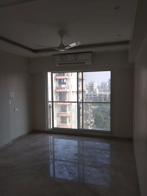 Room in 2 BHK Apartment at Raunak Viraj Bliss, Khar West – for Rent