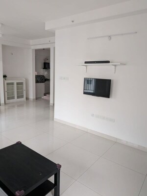 Room in 3 BHK Apartment at Aparna Zenon, Puppalaguda – for Rent
