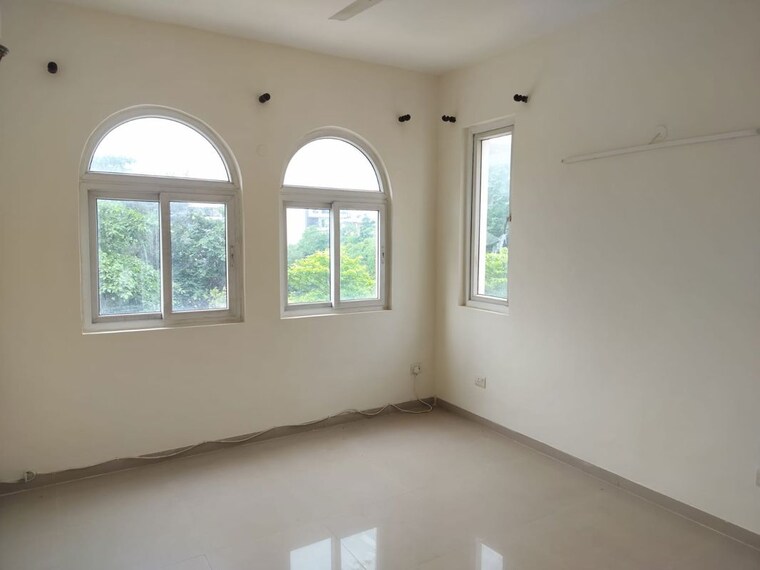 undefined, emaar-mgf-emerald-hills 4 Bedroom 350 Sq.Yd. Builder Floor In Sector 65 Gurgaon 10726805