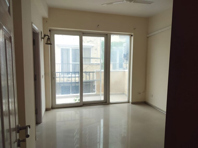 Room, emaar-mgf-emerald-hills 4 Bedroom 350 Sq.Yd. Builder Floor In Sector 65 Gurgaon 10726805