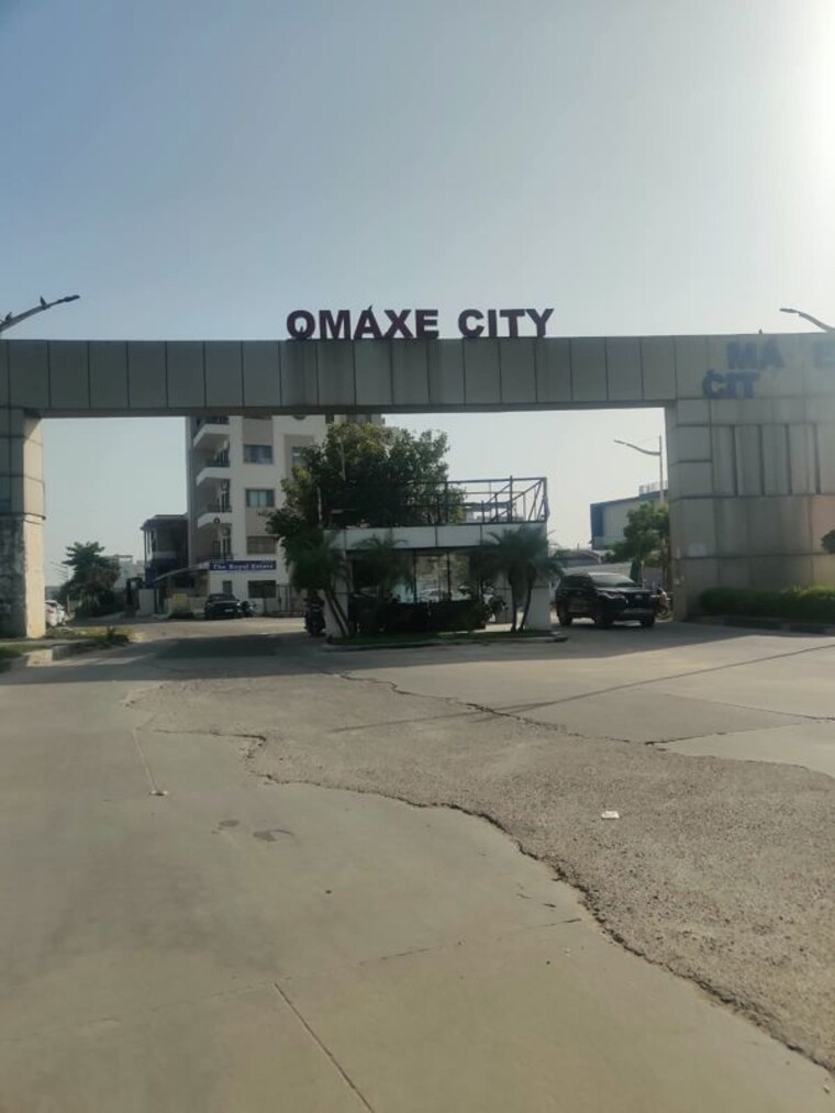  Parking, sector 28  335 Sq.Yd. Plot In Sector 28 Rohtak 10726878