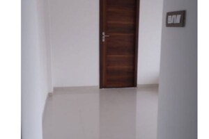 Room in 2 BHK Apartment at LK Umang Heights, Andheri West – for Sale