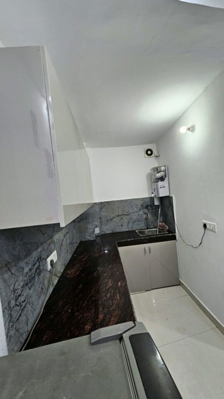 Kitchen, neb sarai 1 Bedroom 450 Sq.Ft. Builder Floor In Neb Sarai Delhi 10726907