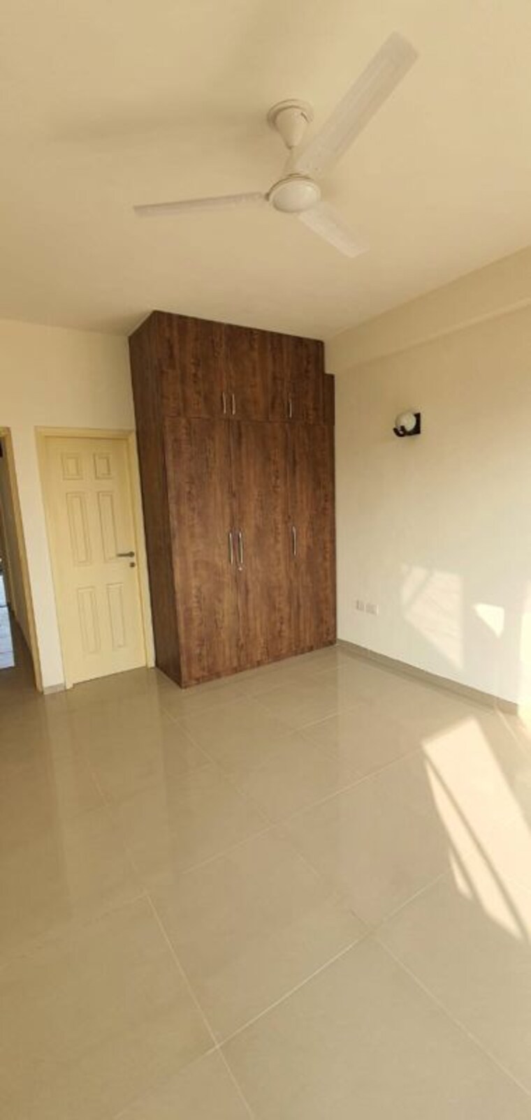 Room, emaar-mgf-emerald-hills 3 Bedroom 1380 Sq.Ft. Builder Floor In Sector 65 Gurgaon 10726892
