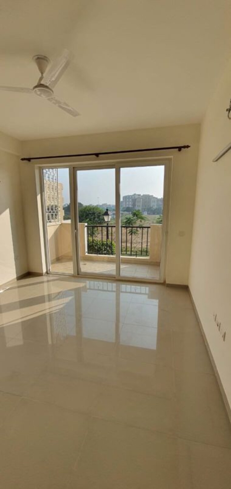 Room, emaar-mgf-emerald-hills 3 Bedroom 1380 Sq.Ft. Builder Floor In Sector 65 Gurgaon 10726892