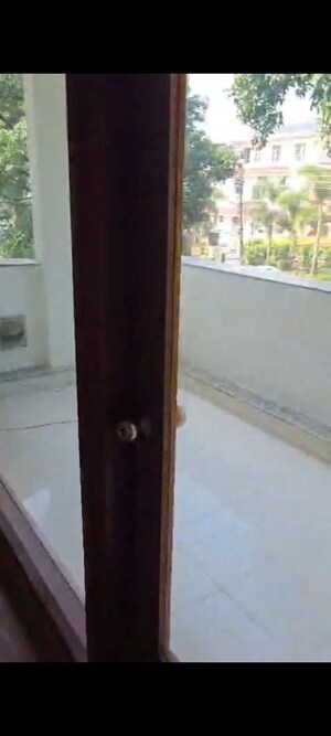 Furnished Amenities in 2 BHK Builder Floor at Sector 21 – for Rent
