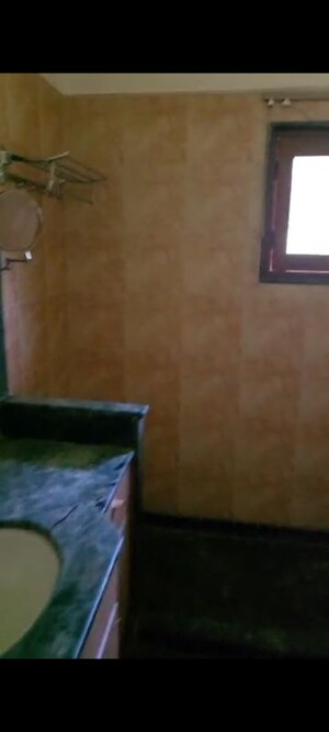 Furnished Amenities in 2 BHK Builder Floor at Sector 21 – for Rent