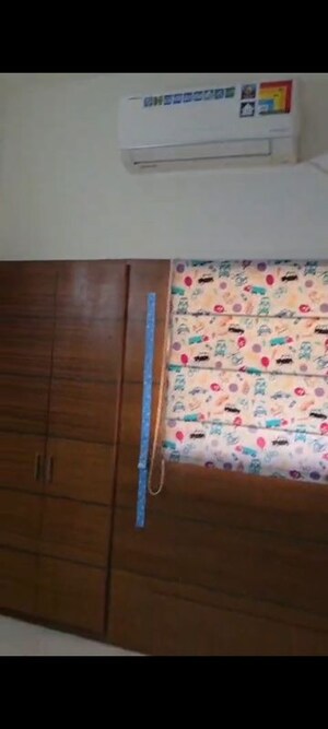 Room in 2 BHK Builder Floor at Sector 21 – for Rent