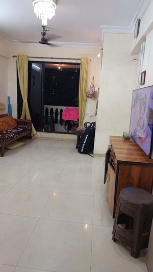 Living Room in 2.5 BHK Apartment at Gahlot Majesty and Avenue CHS, Seawoods – for Rent