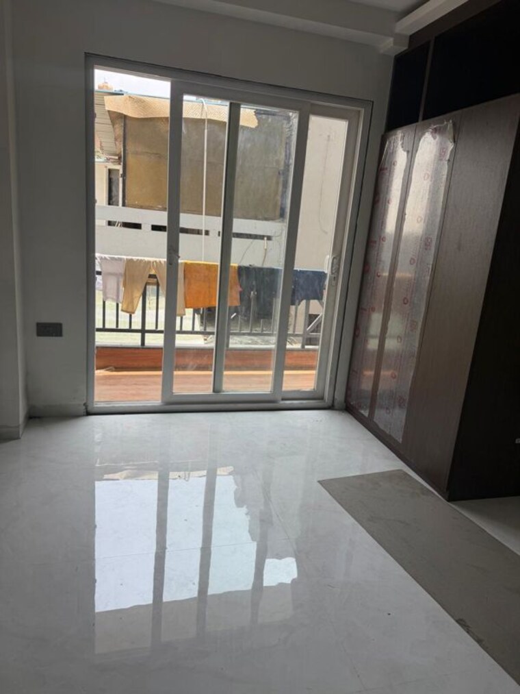 Balcony, balaji-apartments-palam-vihar 3 Bedroom 1800 Sq.Ft. Builder Floor In Palam Vihar Extension Gurgaon 10726928