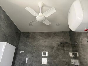 Bathroom in 3 BHK Builder Floor at Balaji Apartments Palam Vihar, Palam Vihar Extension – for Rent
