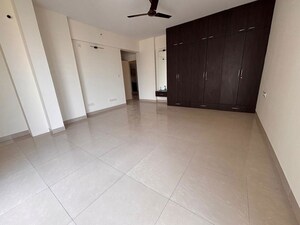 Room in 3 BHK Apartment at Salarpuria Sattva Senorita, Sarjapur Road – for Rent