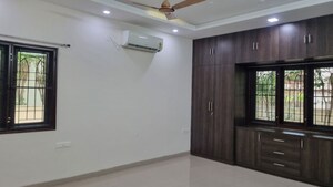 Room in 4 BHK Villa at Narsingi – for Sale
