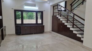 Room in 4 BHK Villa at Narsingi – for Sale