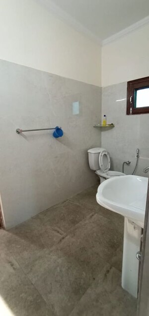 Bathroom in 1 BHK Builder Floor at Sector 37 – for Rent