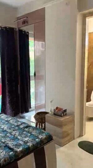 Bedroom in 3 BHK Apartment at Chembur – for Rent