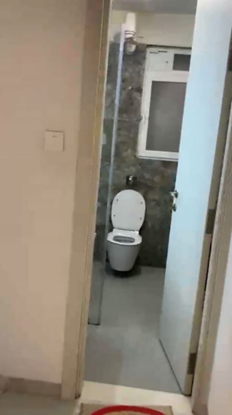 Bathroom, chembur 3 Bedroom 1200 Sq.Ft. Apartment In Chembur Mumbai 10726844