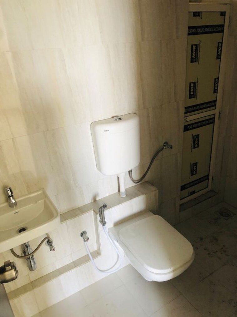 Bathroom, puranik-rumah-bali-phase-ii 2 Bedroom 623 Sq.Ft. Apartment In Ghodbunder Road Thane 10726982