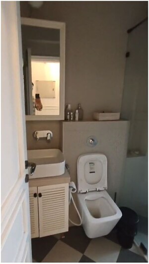 Bathroom in 2 BHK Apartment at Chembur – for Rent
