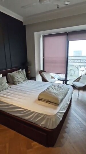 Bedroom in 2 BHK Apartment at Chembur – for Rent