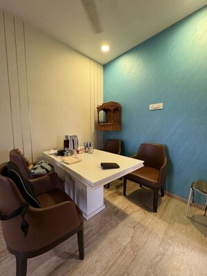  2 BHK Apartment at Matunga East – for Sale