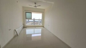 Room in 2 BHK Apartment at Wadhwa Pristine, Matunga West – for Sale