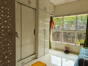 Room in 2 BHK Apartment at Wadhwa Pristine, Matunga West – for Sale