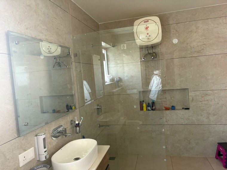 Bathroom, sector 21 3 Bedroom 1000 Sq.Ft. Builder Floor In Sector 21 Chandigarh 10727051