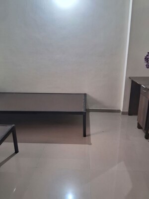 Room in 1 BHK Apartment at Akanksha Residency, Aundh – for Rent