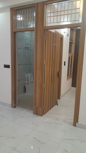 Furnished Amenities in 3 BHK Builder Floor at Concept Apartment, Niti Khand ii – for Sale