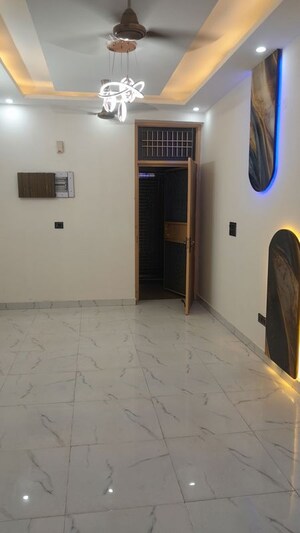 Furnished Amenities in 3 BHK Builder Floor at Concept Apartment, Niti Khand ii – for Sale