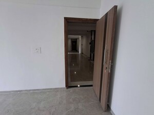 Room in 2 BHK Apartment at Jivan Prakash Apartment, Matunga West – for Sale