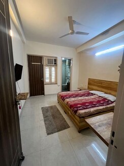 3 BHK Builder Floor For Rent in Spazedge