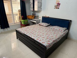 Bedroom in 2 BHK Apartment at Earth Classic, Matunga – for Sale