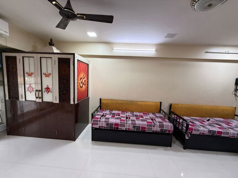 Bedroom, earth-classic 2 Bedroom 900 Sq.Ft. Apartment In Matunga Mumbai 10727099