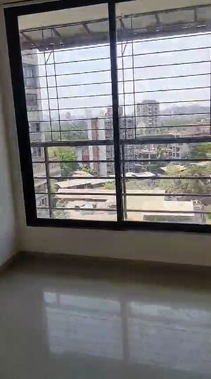 Bedroom in 2 BHK Apartment at Sindhi Society, Chembur – for Rent
