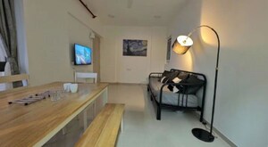 Team Area in 2 BHK Apartment at Matunga West – for Sale