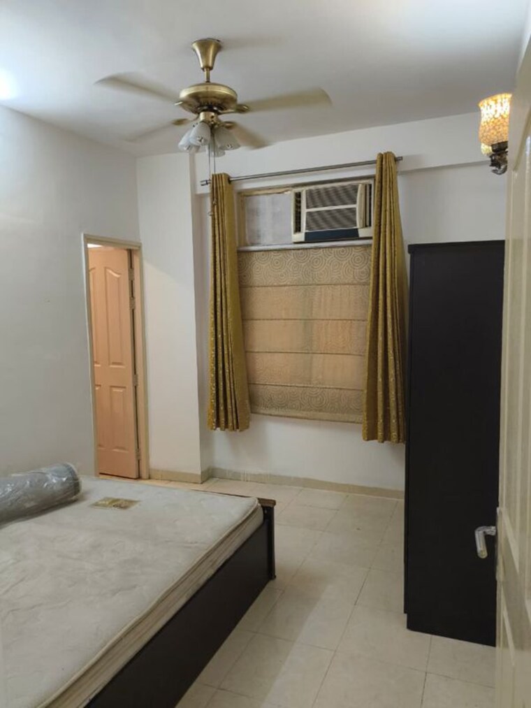 Bathroom, tulip-orange 3 Bedroom 1437 Sq.Ft. Apartment In Sector 70 Gurgaon 10727114