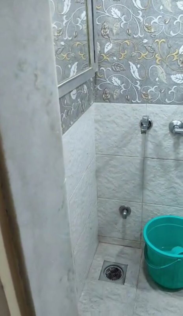 Bathroom, rehmat-building-dadar-east 2 Bedroom 600 Sq.Ft. Apartment In Dadar East Mumbai 10727118
