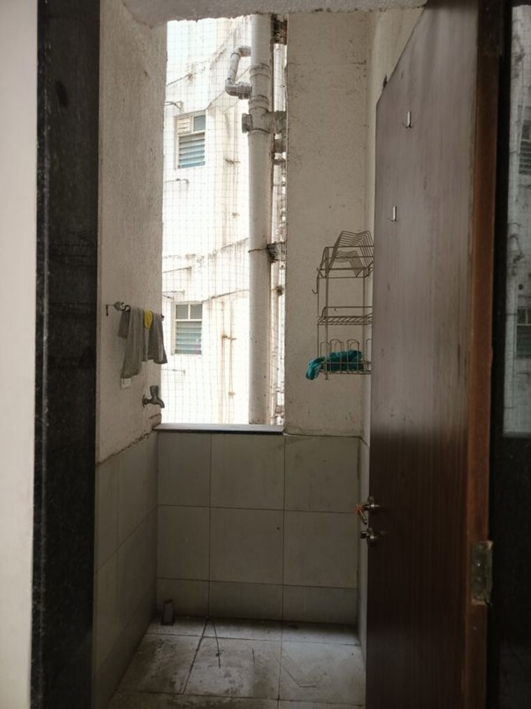 Bathroom, vilas-javdekar-prudentia-towers 2 Bedroom 700 Sq.Ft. Apartment In Wakad Pune 10727113