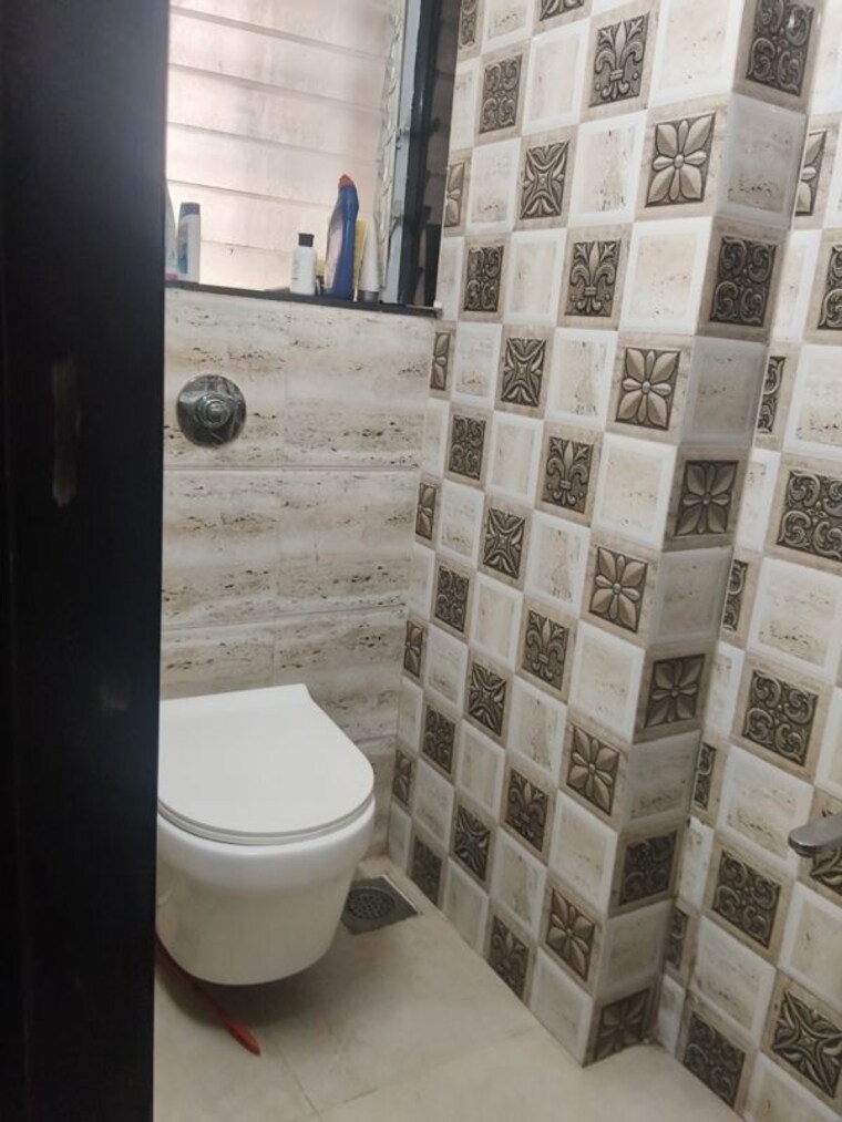 Bathroom, shubham-origins Pg For Girls In Ghatkopar East 10727126