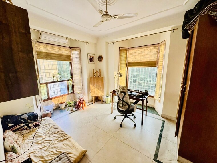 Living Room, ss-the-palladians 3 Bedroom 1550 Sq.Ft. Apartment In Sector 47 Gurgaon 10727133