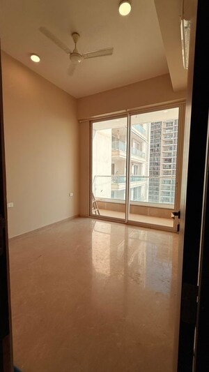 Room in 3 BHK Apartment at Omkar Alta Monte, Malad East – for Sale