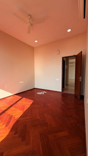 Room in 3 BHK Apartment at Omkar Alta Monte, Malad East – for Sale