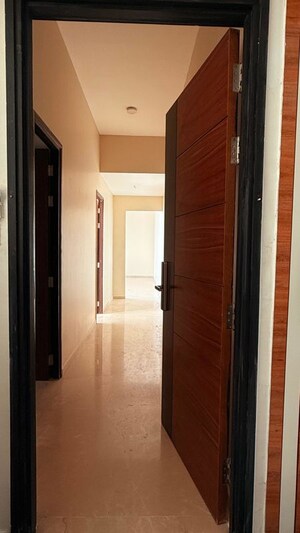 Room in 3 BHK Apartment at Omkar Alta Monte, Malad East – for Sale