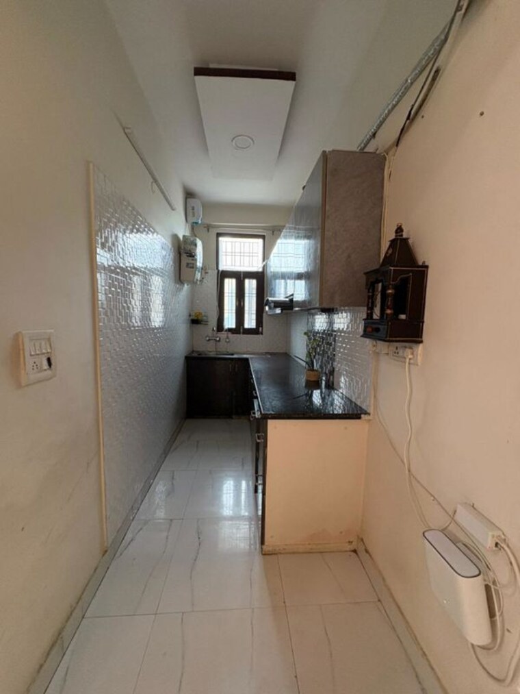 Kitchen, sector 105 3 Bedroom 1150 Sq.Ft. Builder Floor In Sector 105 Gurgaon 10727162